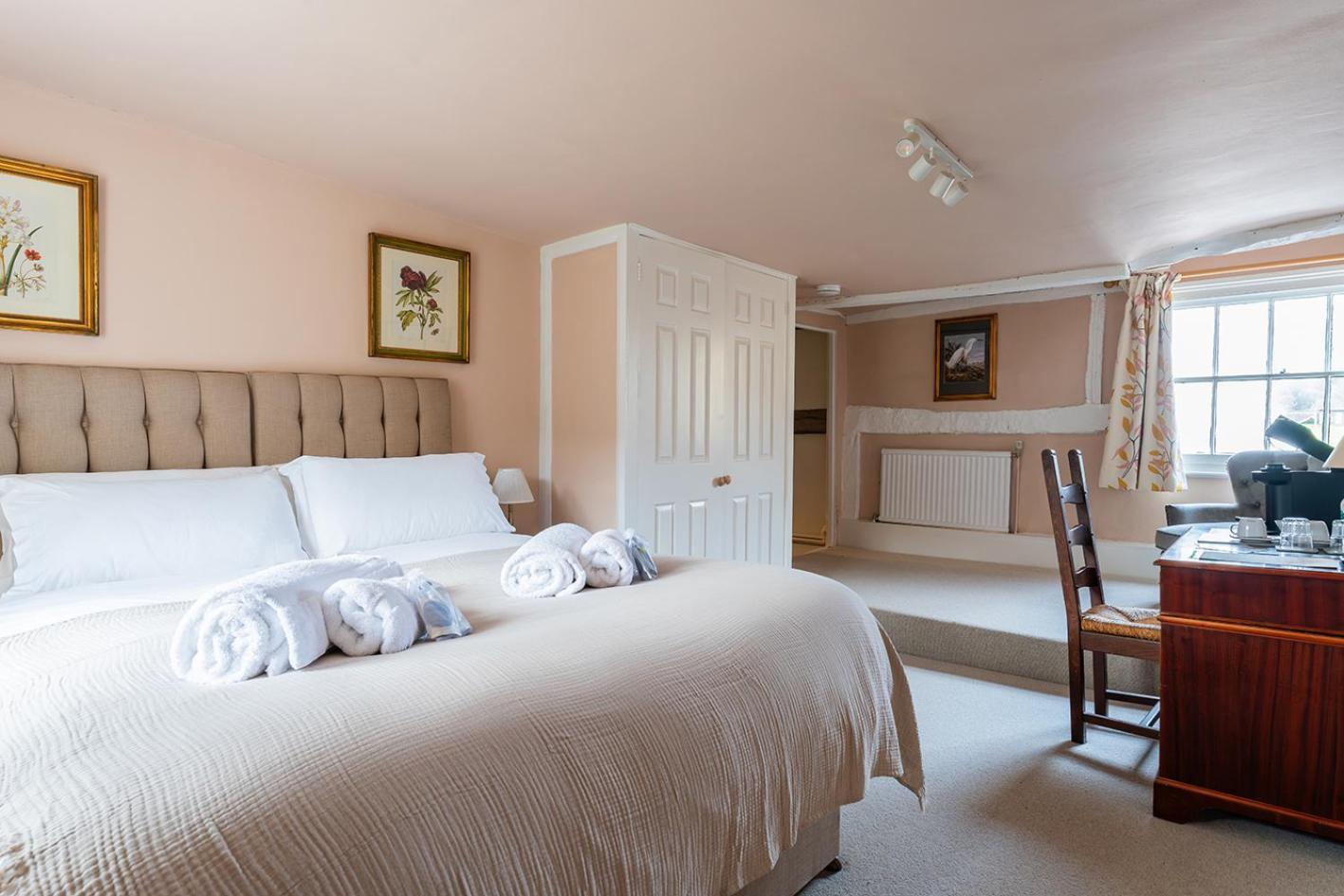 The White Horse, Rogate Otel Petersfield Dış mekan fotoğraf
