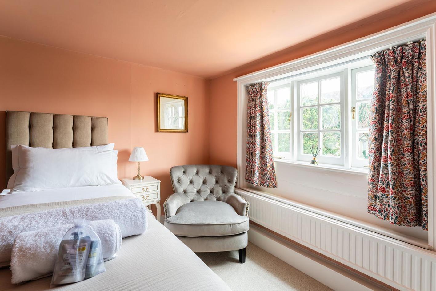 The White Horse, Rogate Otel Petersfield Dış mekan fotoğraf