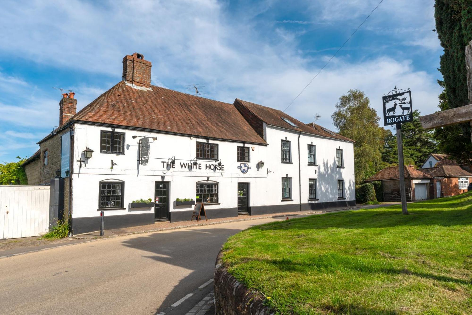 The White Horse, Rogate Otel Petersfield Dış mekan fotoğraf